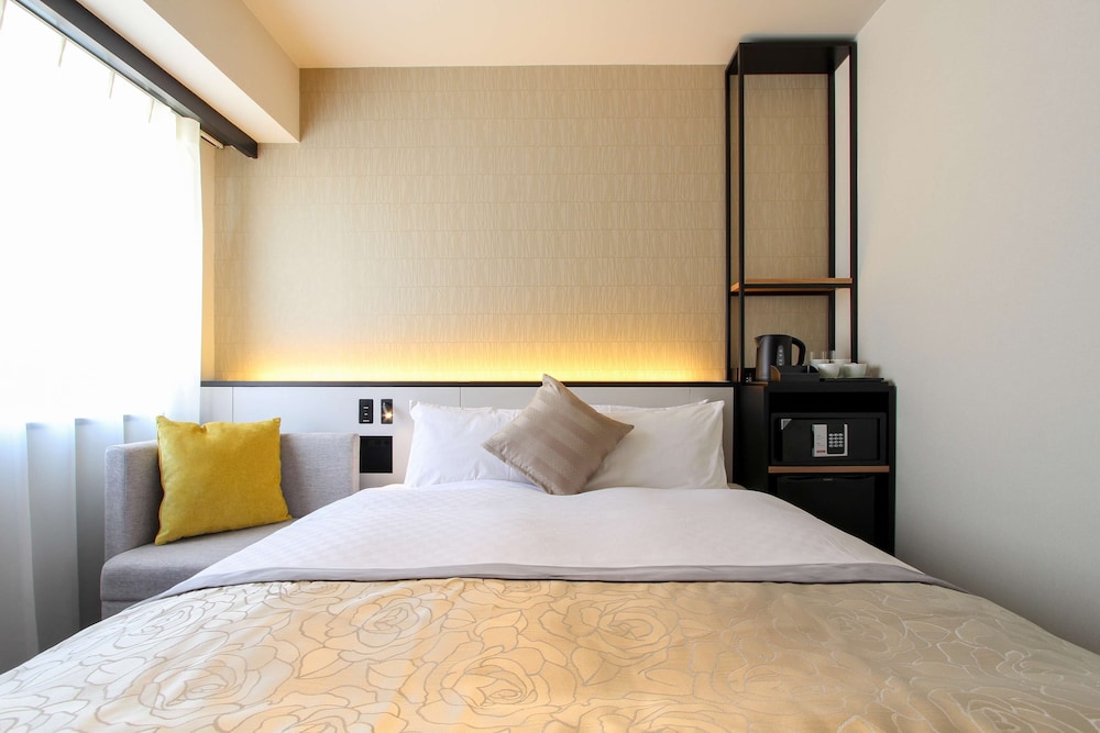 スーペリア ルーム ダブルベッド 1 台 禁煙 浴槽 客室2 | ベストウェスタンプラス名古屋栄