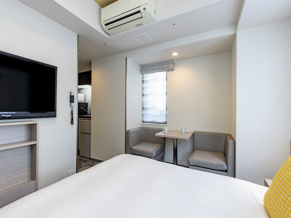 Residential Double Room for 2 People / Washer-Dryer 客室3 | 東急ステイ 水道橋