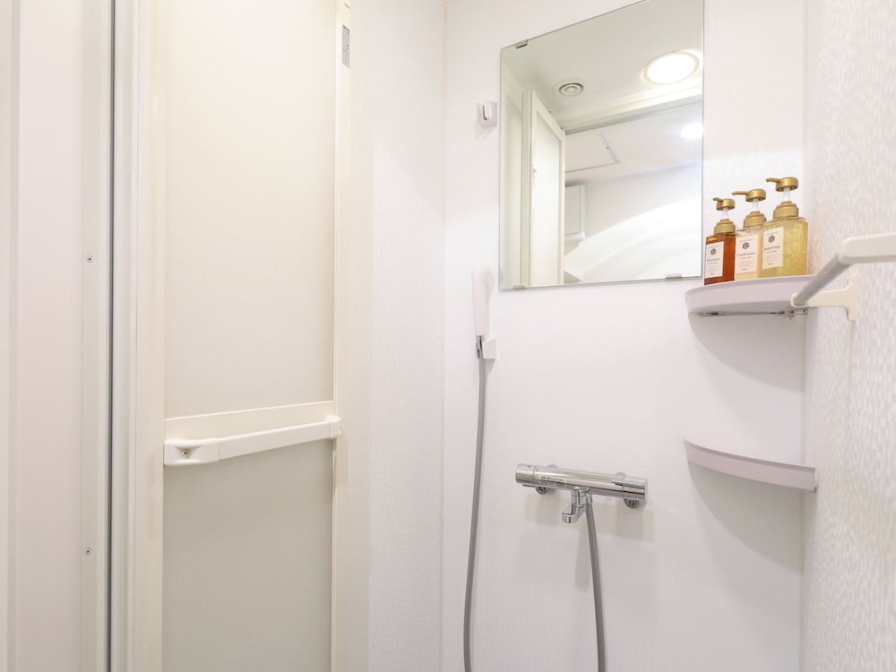 ダブルルーム 禁煙 バスルーム0 | 天然温泉 甲斐路の湯 ドーミーイン甲府