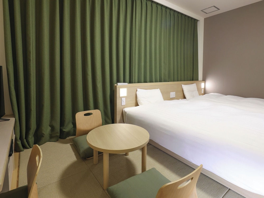 和洋室 禁煙 客室4 | 天然温泉　甲斐路の湯　ドーミーイン甲府