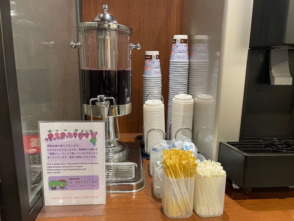 ロビーラウンジ1 | 天然温泉 甲斐路の湯 ドーミーイン甲府 ロビーラウンジ1 | 天然温泉 甲斐路の湯 ドーミーイン甲府