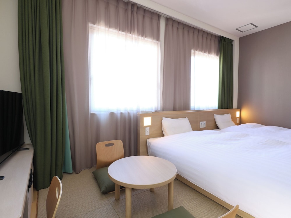 和洋室 禁煙 | 天然温泉　甲斐路の湯　ドーミーイン甲府