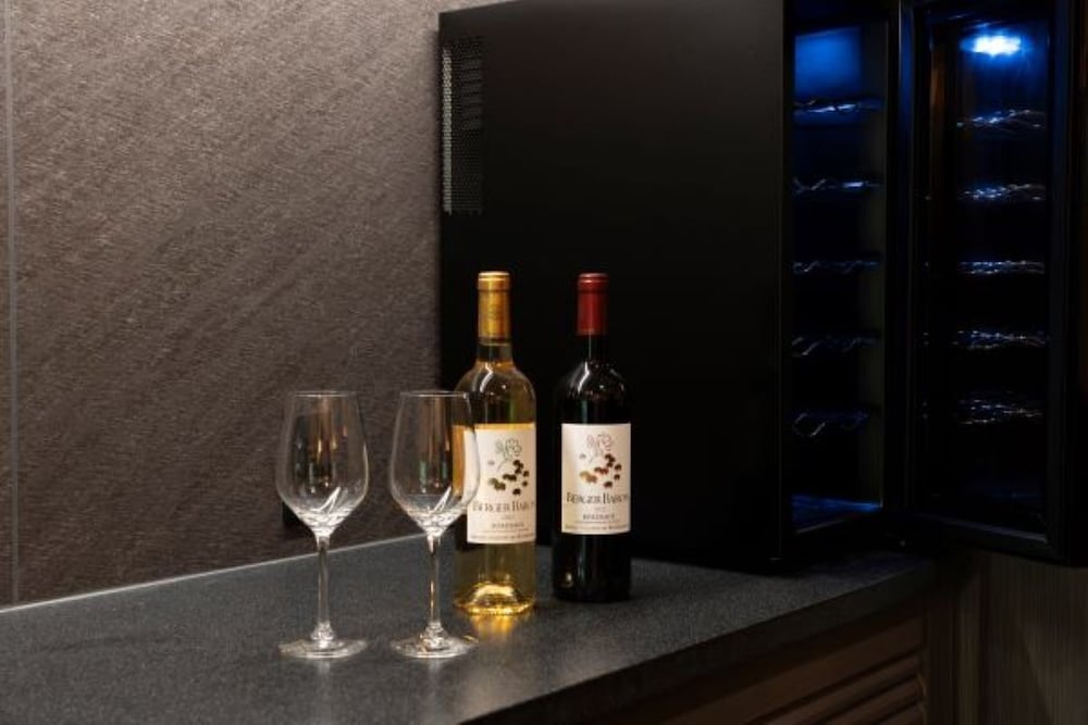 特別室 [露天風呂&足湯付] 別棟：姫子松の抄…51sqm 客室2 | 匠の宿　深山桜庵