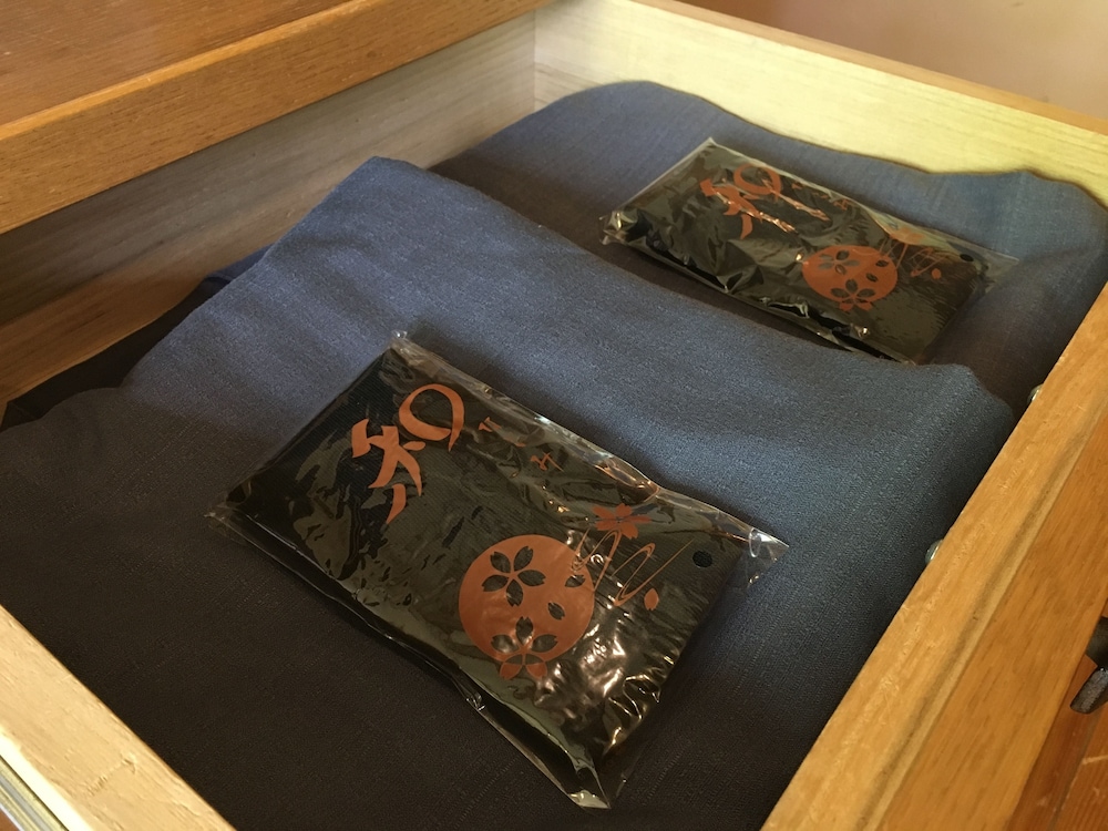 [露天風呂付離れ] 別棟 姫子松の抄…51平米禁煙 客室1 | 匠の宿　深山桜庵