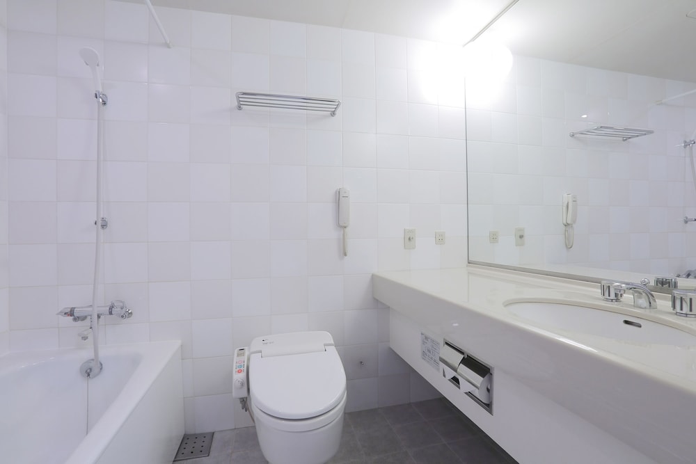 スーペリア ツインルーム 禁煙 バスルーム0 | 第一ホテル両国