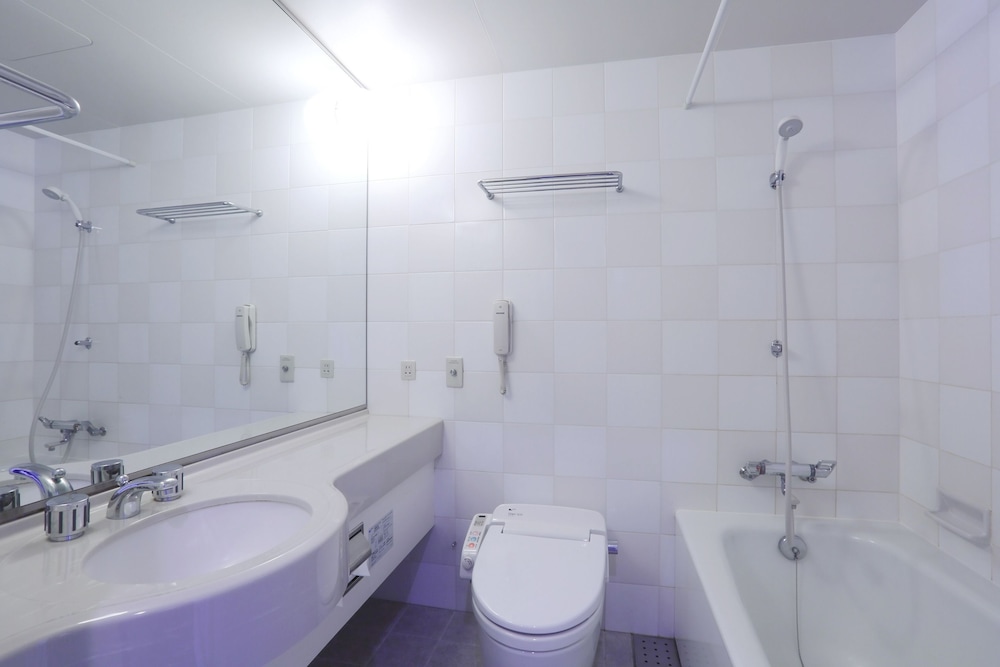 プレミアム ダブルルーム 禁煙 (Sky Tree View) バスルーム0 | 第一ホテル両国