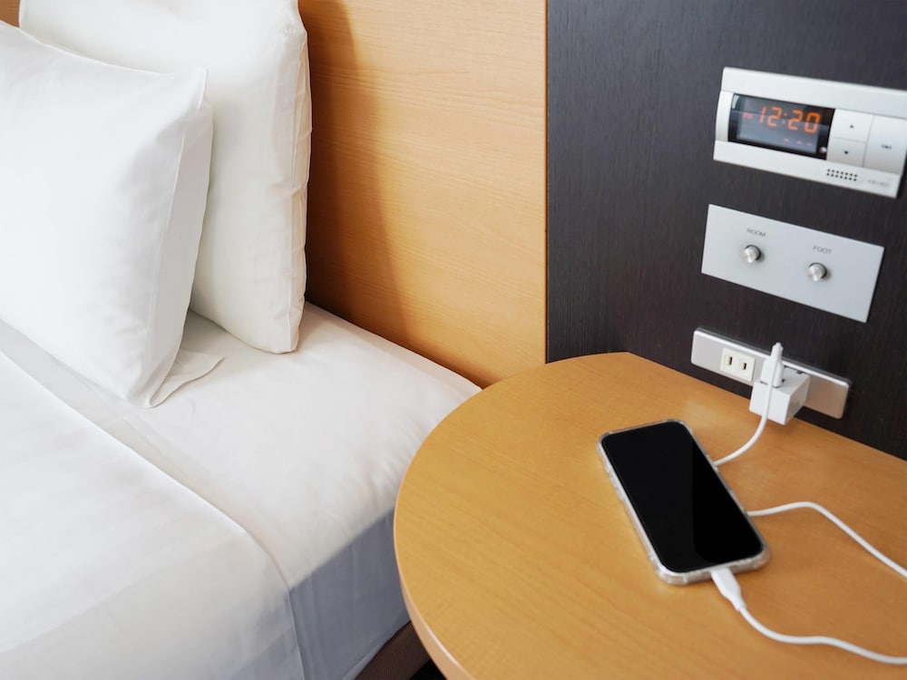 ルーム ダブルベッド 1 台 禁煙 | コンフォートホテル八戸