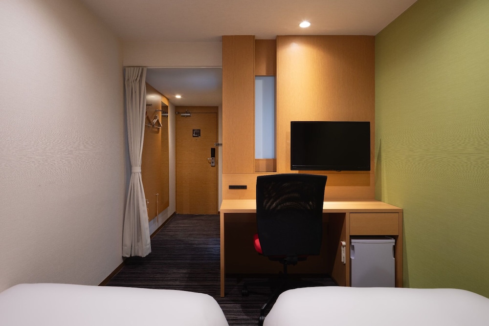 スーペリア ツインルーム 禁煙 客室4 | the b 池袋