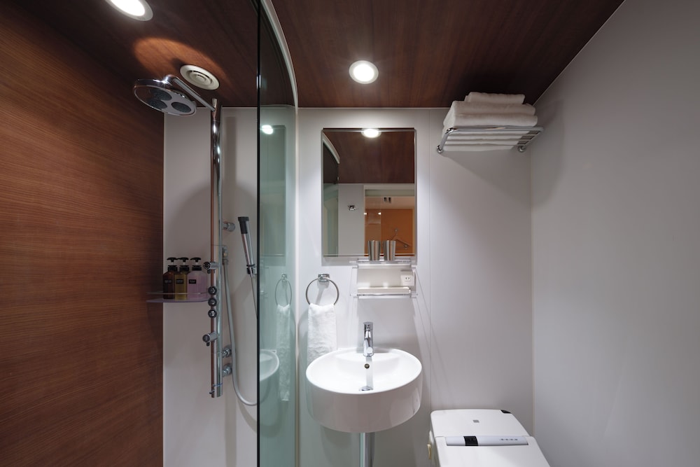 スーペリア ツインルーム 禁煙 バスルーム2 | the b 池袋