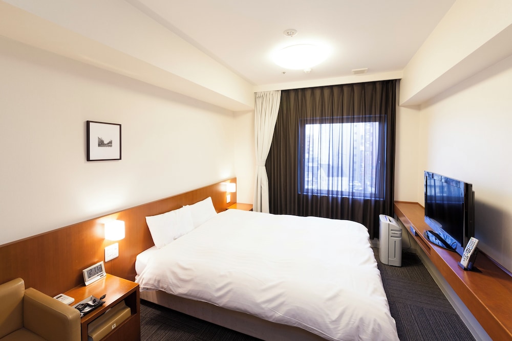 モデレートクイーンルーム 喫煙(19.5平米) | 天然温泉加賀の湧泉 ドーミーイン金沢