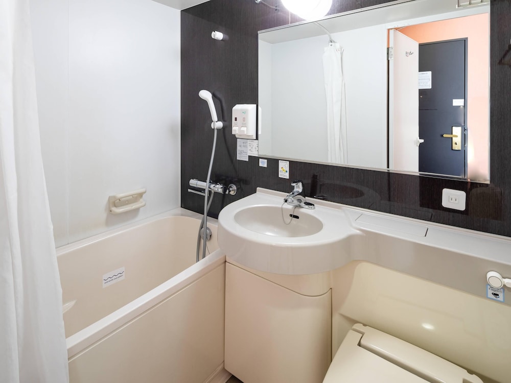 シングルベッド 2 台 禁煙 バスルーム1 | コンフォート ホテル 前橋