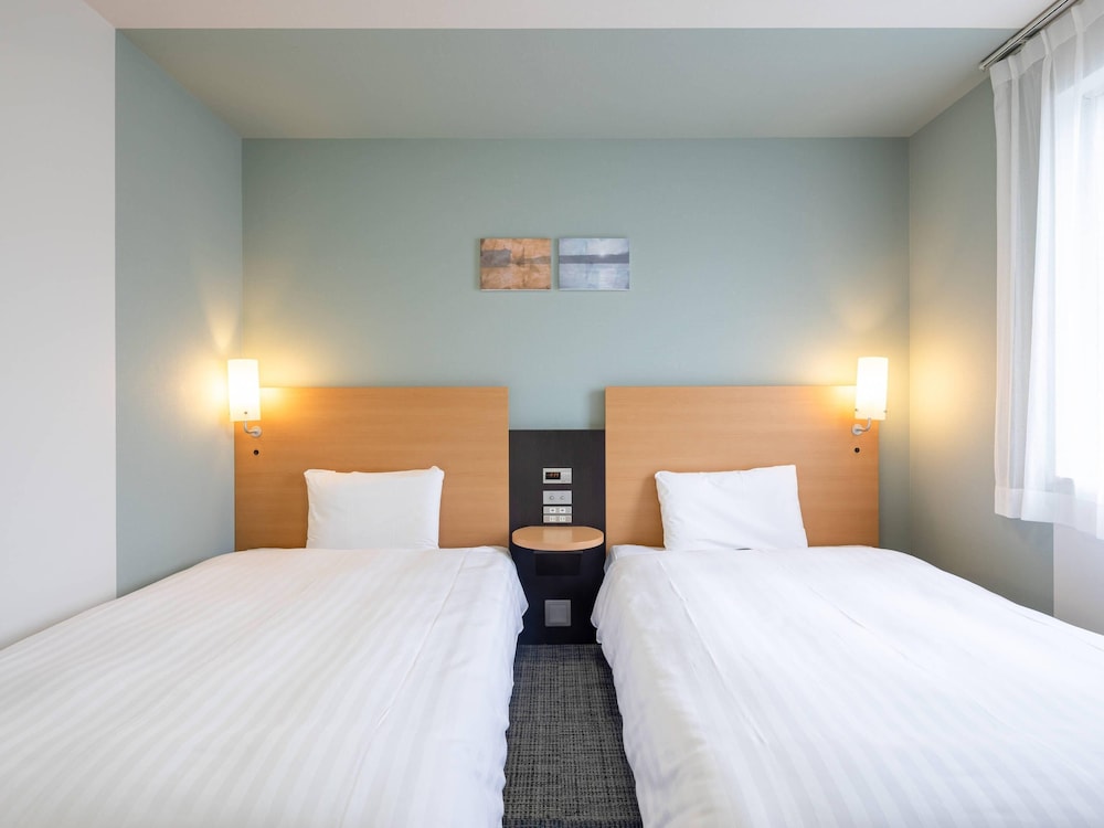 ルーム シングルベッド 2 台 禁煙 客室1 | コンフォート ホテル 呉