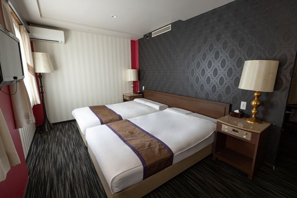 ファミリー ルーム 禁煙 | ニュー オーサカ ホテル心斎橋