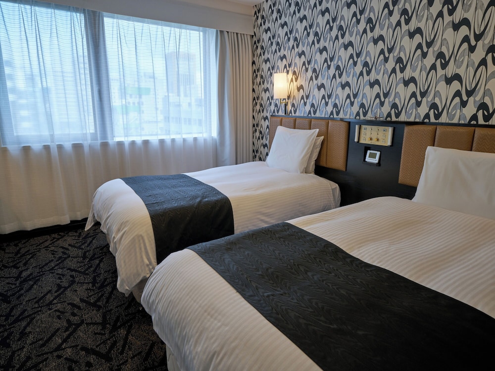 ツインルーム 2 ベッドルーム 禁煙 (17 ㎡) | アパホテル〈岡山駅前〉