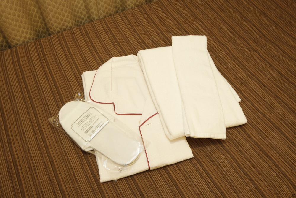 エコノミー ダブルルーム 喫煙可 (Unit Bath) 客室の設備とサービス1 | ホテル ヒラリーズ