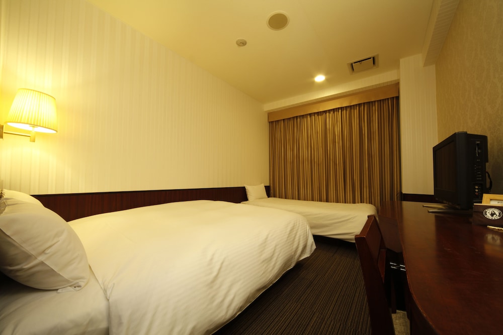 エコノミー ツインルーム 禁煙 客室1 | ホテル ヒラリーズ