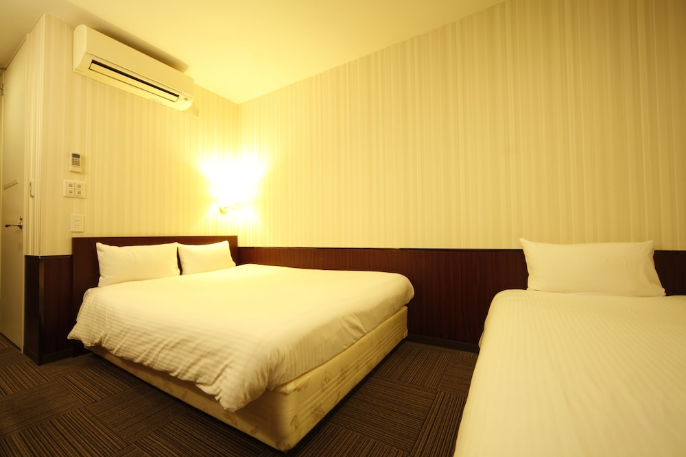 エコノミー ツインルーム 禁煙 | ホテル ヒラリーズ