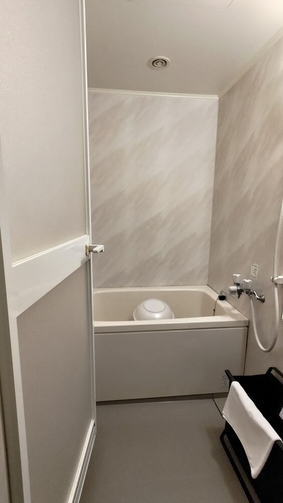 トラディショナル ルーム バスルーム0 | 京都 金波楼