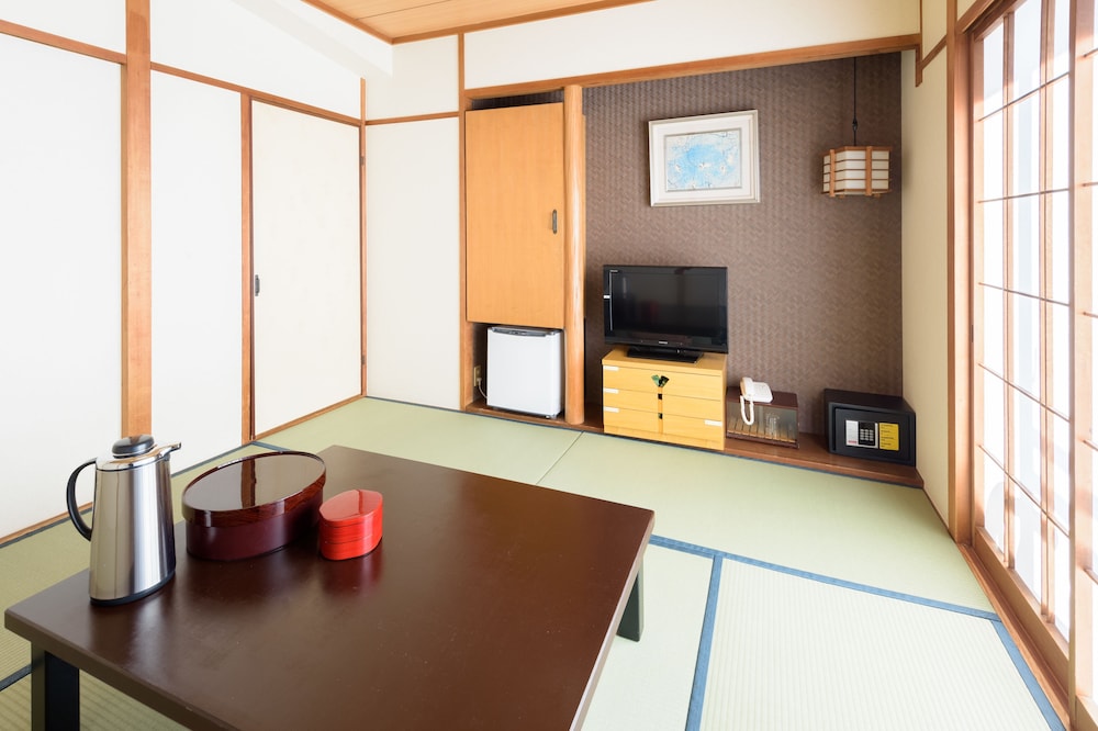 和室 専用バスルーム付き コーヒー / コーヒーメーカー0 | 大和屋本店 旅館 大阪