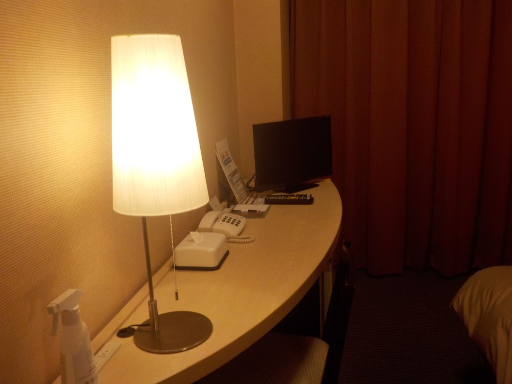 セミダブルルーム 喫煙可 | ホテルクラウンヒルズ小倉