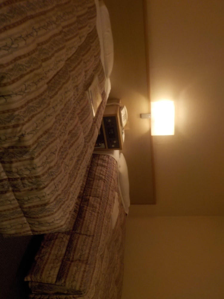 スタンダード ツインルーム 喫煙可 客室3 | ホテルクラウンヒルズ小倉