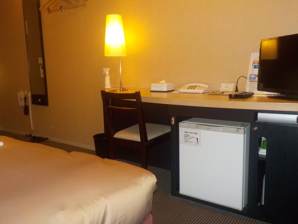 セミダブルルーム 喫煙可 客室1 | ホテルクラウンヒルズ小倉