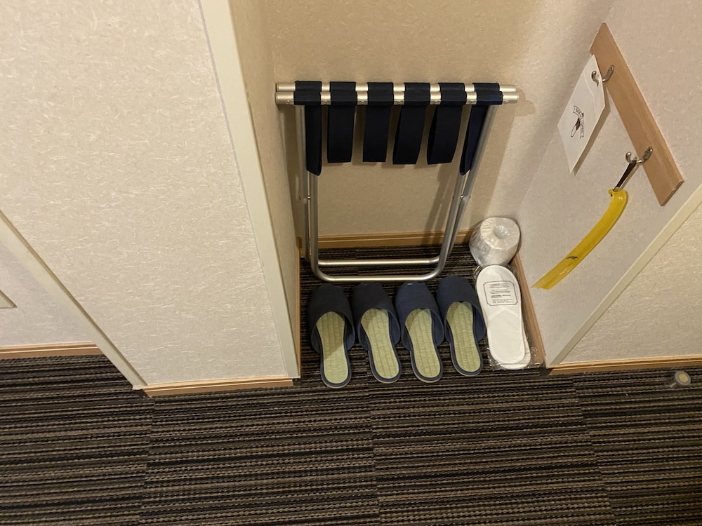 ダブルルーム 禁煙 (12平米) 客室の設備とサービス2 | 上野 東金屋ホテル