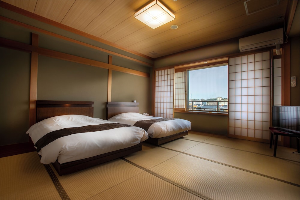 スイート 古代紫 客室3 | 金沢の宿 由屋るる犀々