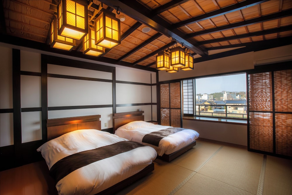 スイート 藤五郎 客室1 | 金沢の宿 由屋るる犀々