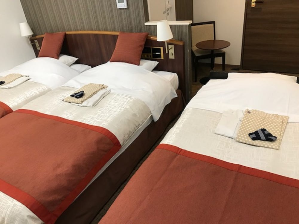 スタンダード トリプルルーム 禁煙 | ホテルニューウエノ