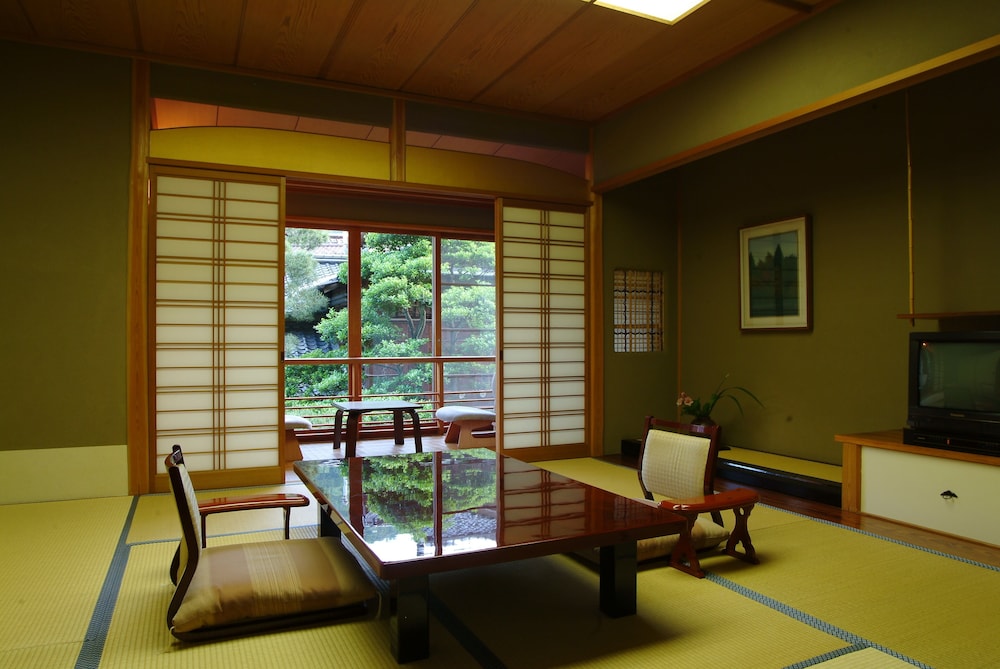 客室1 | 城崎温泉 西村屋本館