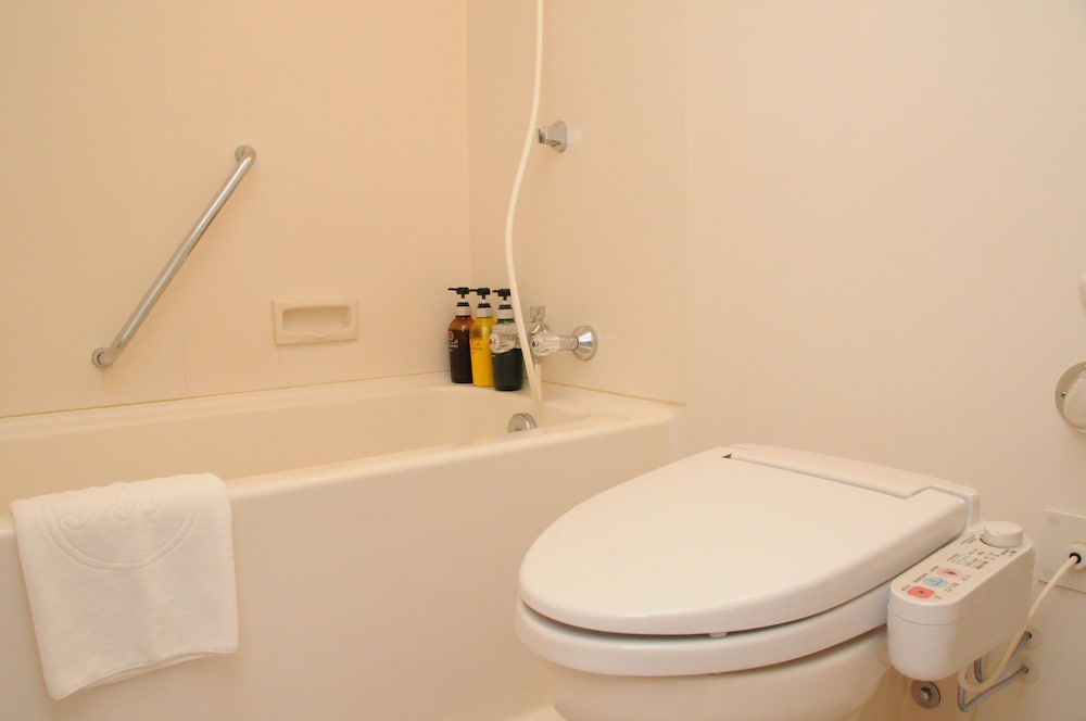 スタンダード ツインルーム コーナー バスルーム0 | 雫石プリンスホテル