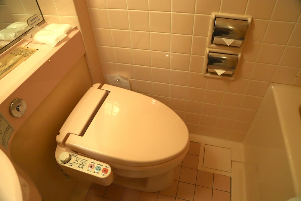 6号館 ツインルームB (禁煙) バスルーム2 | 苗場プリンスホテル