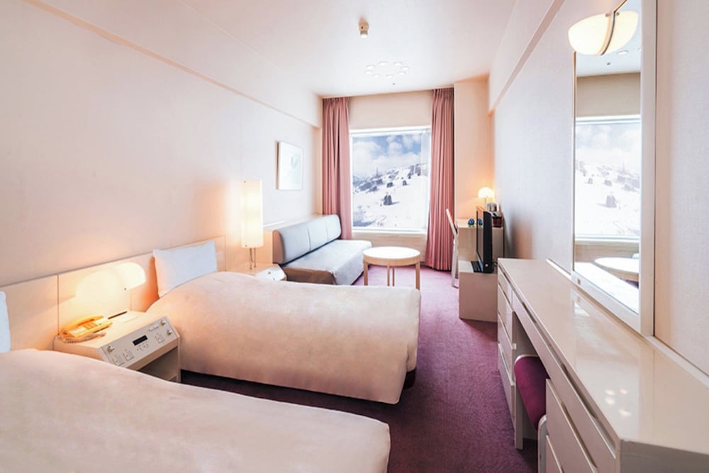 6号館 ツインルームB (禁煙) | 苗場プリンスホテル