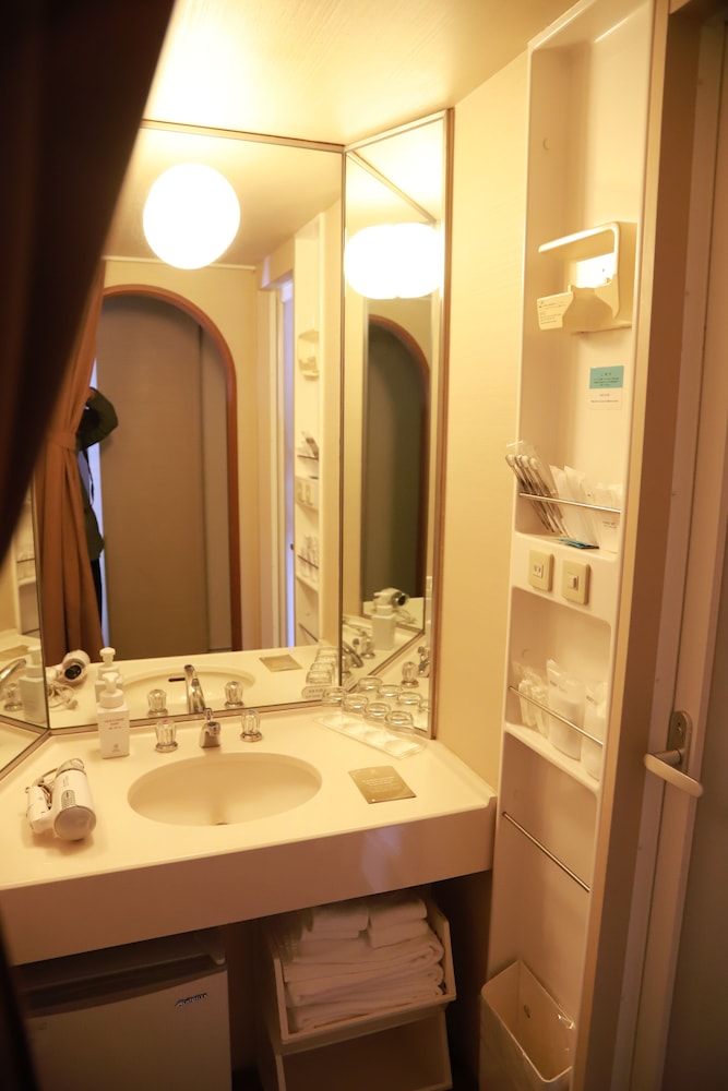 2号館 暖らんROOMフォレスト リバーサイド（禁煙 バスルーム1 | 苗場プリンスホテル