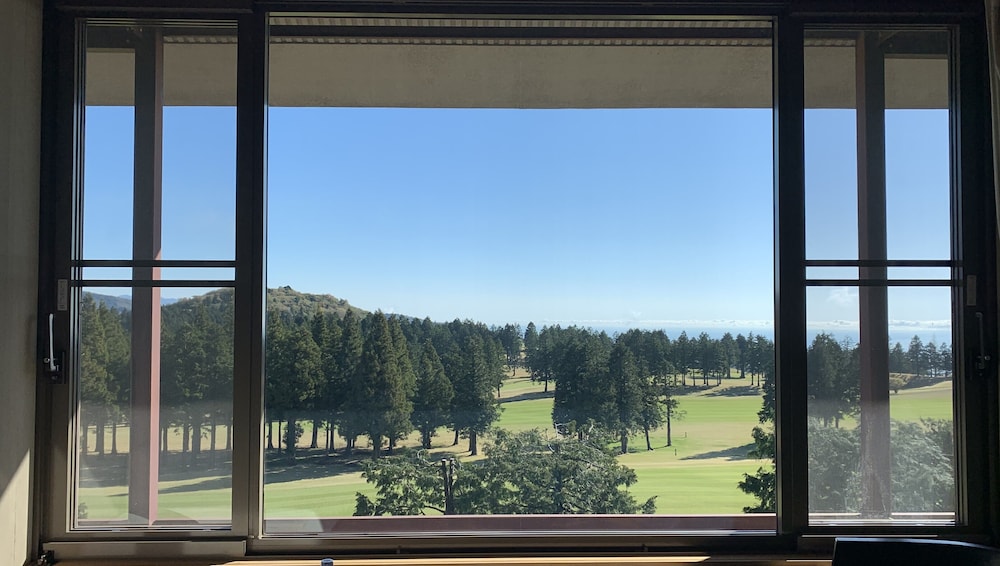 スーペリア ツインルーム 禁煙 ゴルフビュー (Check-in before 6 PM) 客室3 | 箱根湯の花プリンスホテル