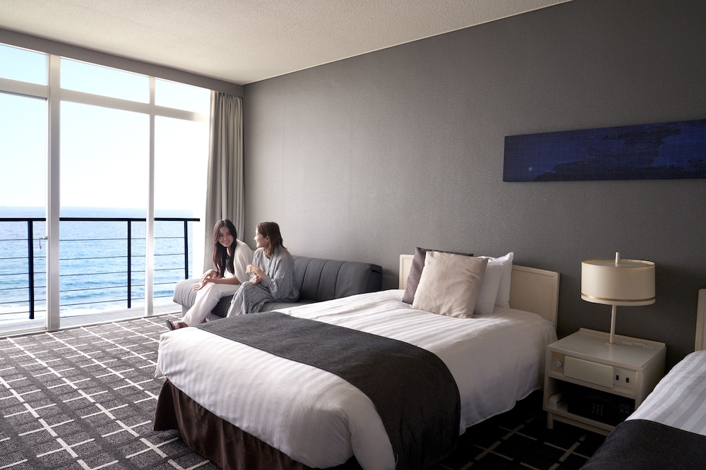 最上階(5F)リニューアルツイン A 部屋からの景観0 | 下田プリンスホテル