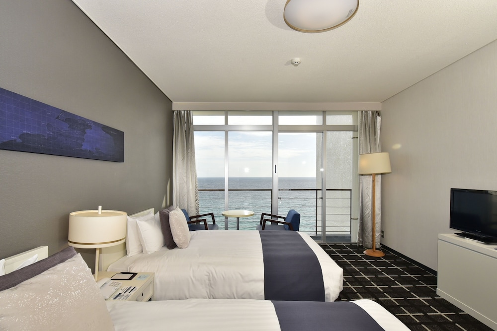 [最上階] オーシャンビュー ツインルームＣ(35㎡) 禁煙 客室1 | 下田プリンスホテル