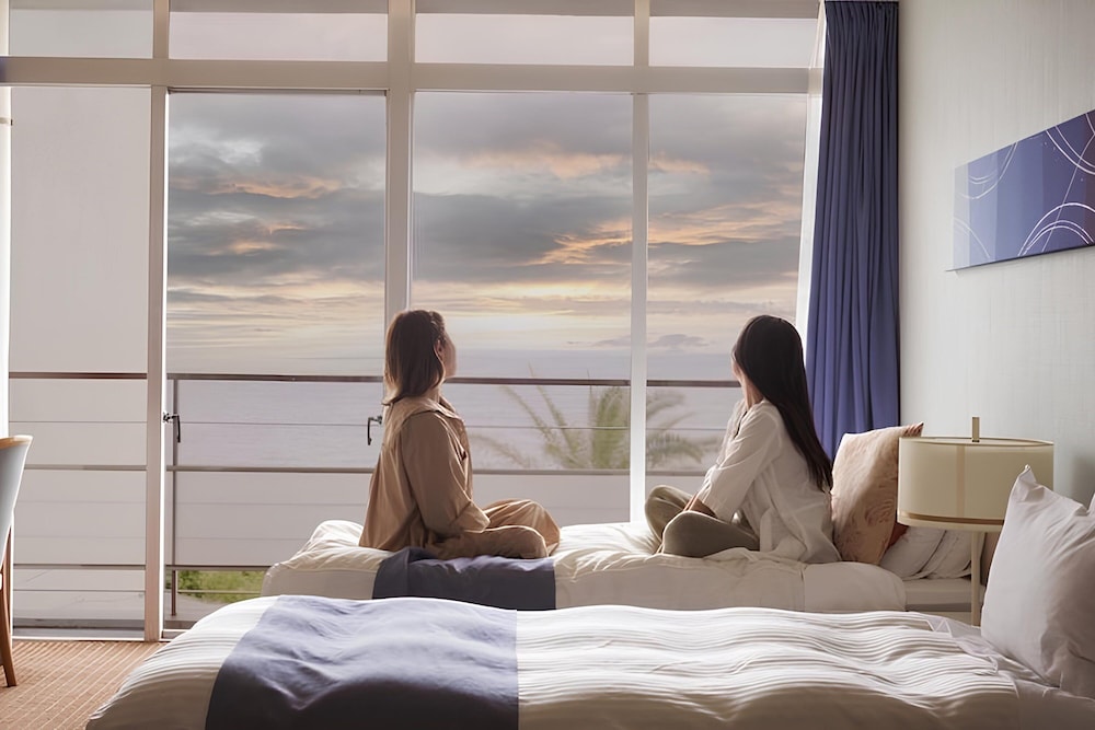 [和洋室]ファミリールーム (35㎡) 禁煙 施設内の設備0 | 下田プリンスホテル