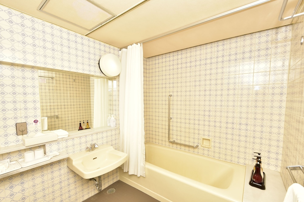 オーシャンビュー スイートルームB/ハンモック(61㎡) 禁煙 バスルーム0 | 下田プリンスホテル