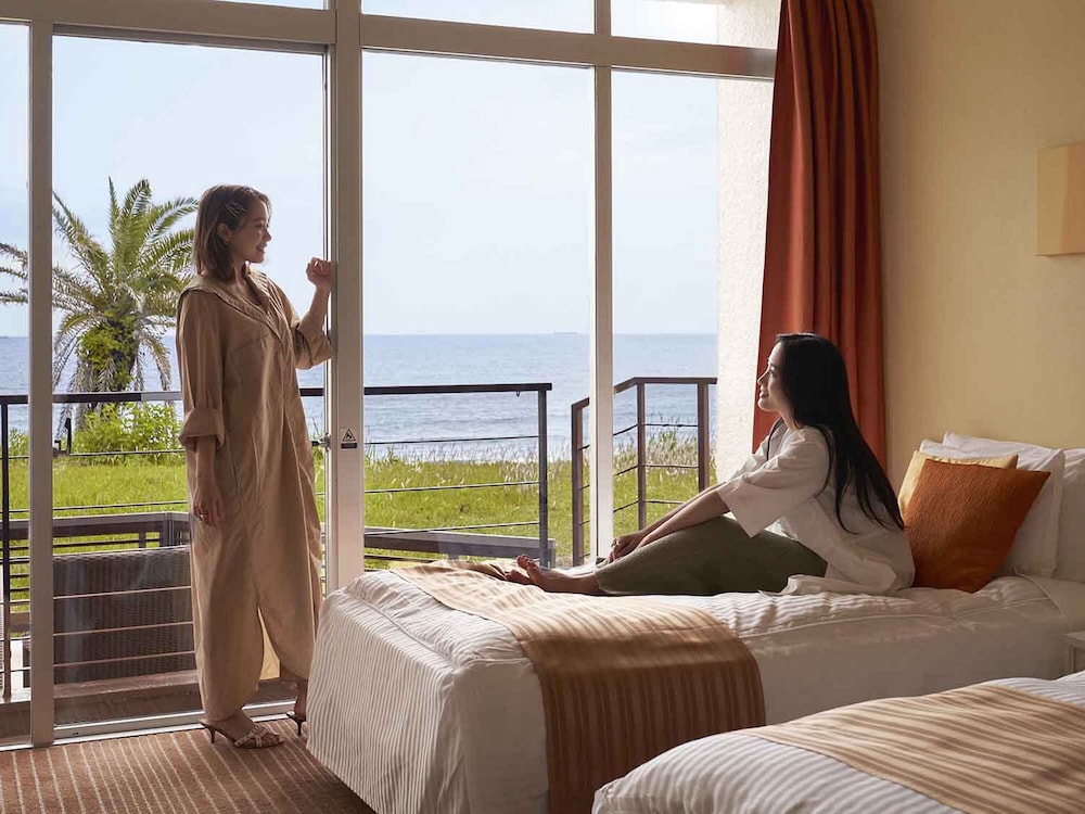 リニューアルファミリールーム(和洋室) テラス付き 部屋からの景観0 | 下田プリンスホテル