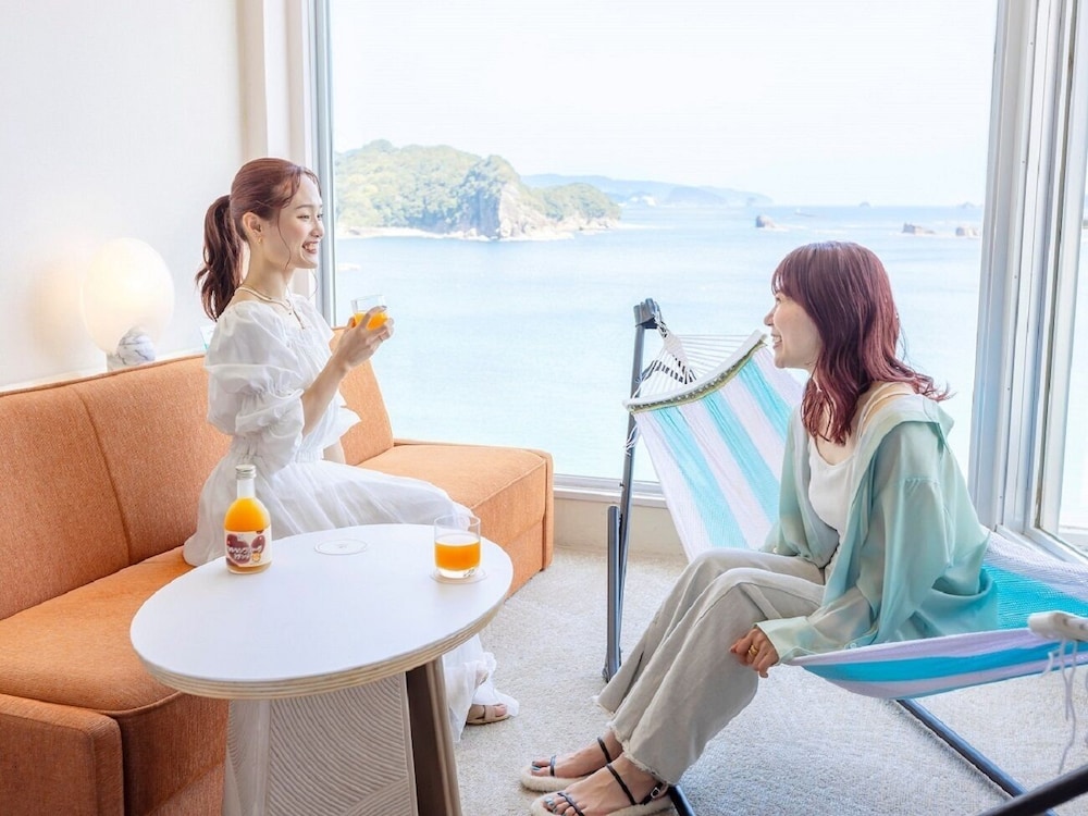 ツインルーム 禁煙 客室10 | 日南海岸南郷プリンスホテル