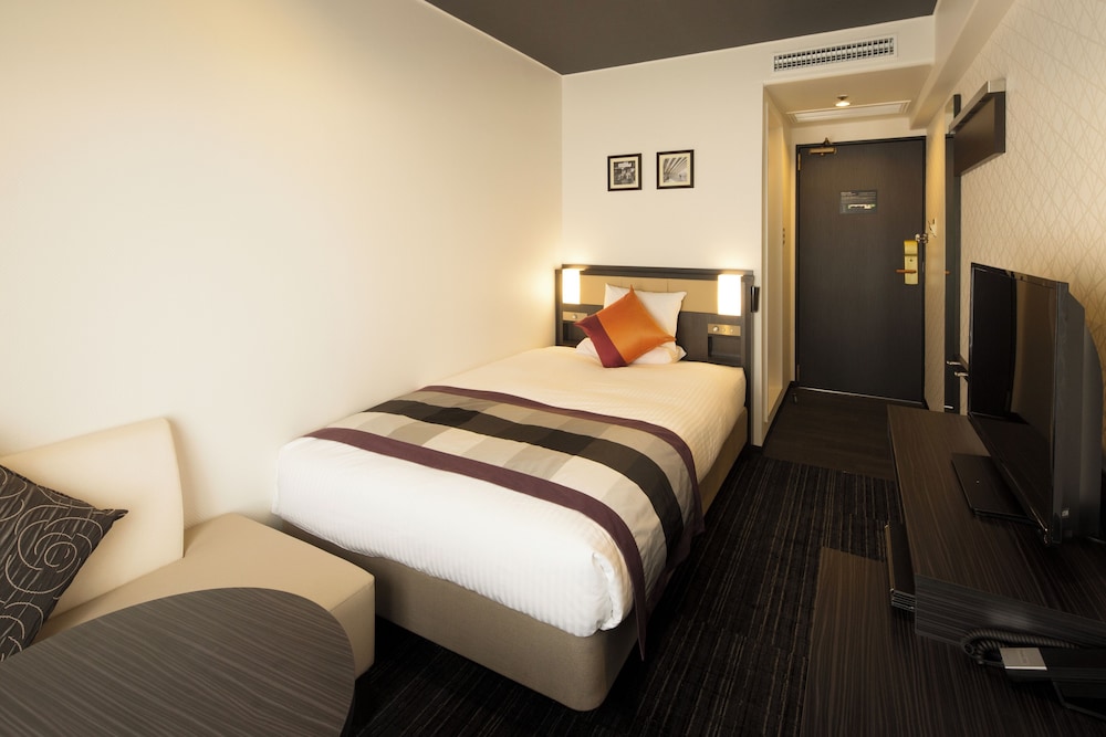 (禁煙)スタンダードセミダブル 空庭温泉チケット付 | ホテルマイステイズ心斎橋