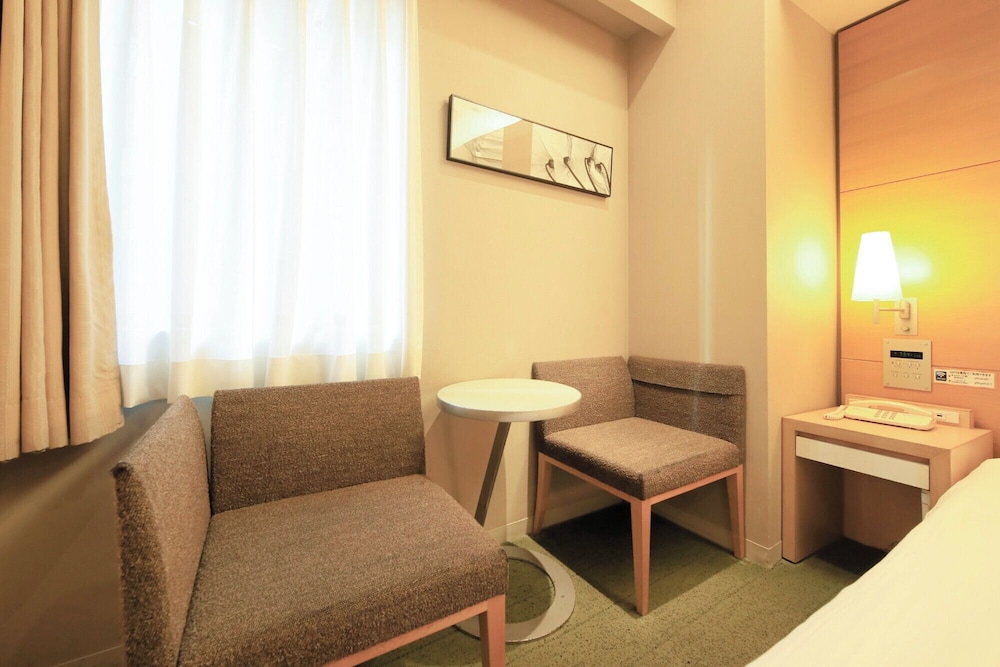 ダブルルームダブルサイズベッド 1 台 禁煙 客室2 | 八重洲ターミナルホテル