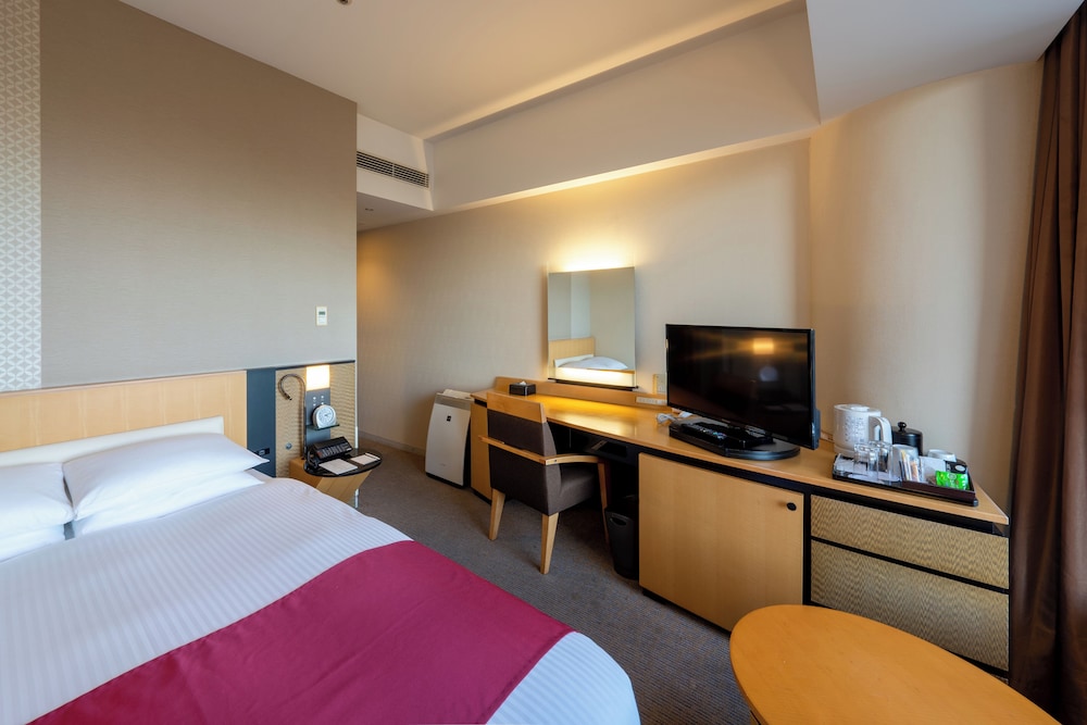 セミダブルルーム – ベッド幅 140 cm 禁煙 (皇居側) 客室5 | ホテル グランド アーク半蔵門