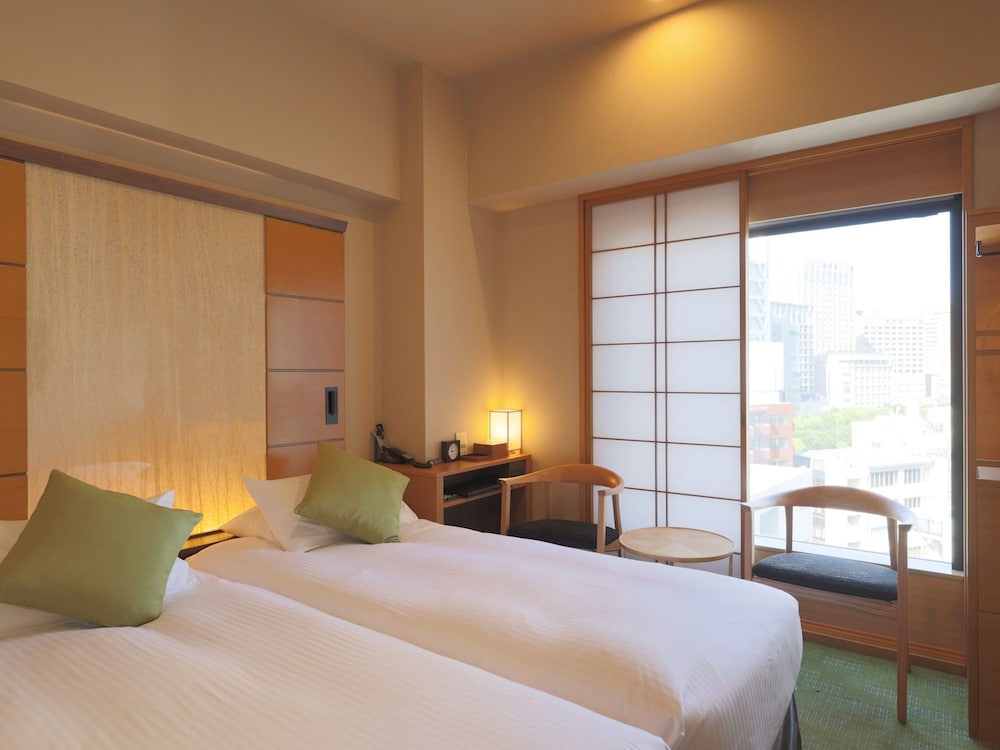 スタンダードツイン 禁煙(95cmベッド2台)(High Floor) 客室3 | 庭のホテル 東京