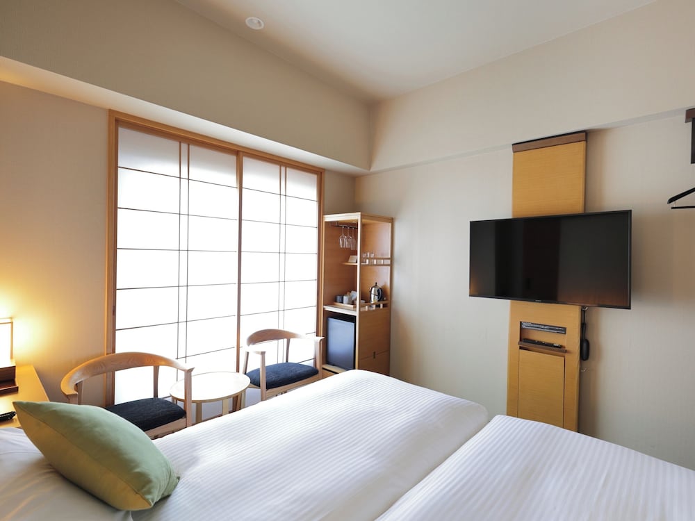スタンダードツイン 禁煙(95cmベッド2台) 客室4 | 庭のホテル 東京