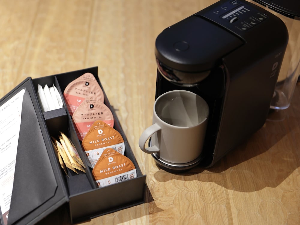スーペリアダブル 禁煙 (184cmベッド) コーヒー / コーヒーメーカー1 | 庭のホテル 東京