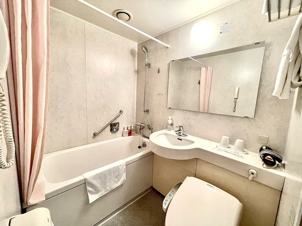 ダブルルーム バスルーム0 | 関空泉大津ワシントンホテル