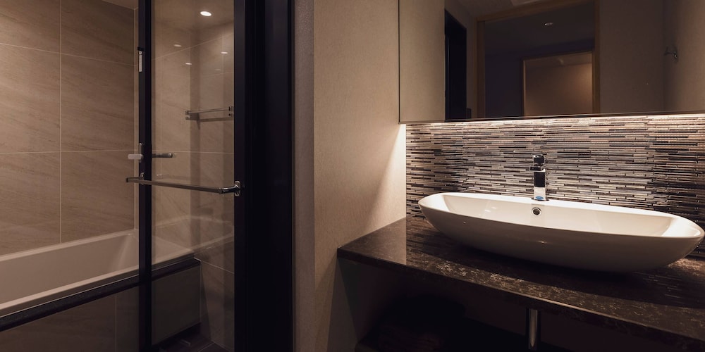 Junior Suite with Private Balcony - Temple View, Non Smoking バスルーム0 | 奈良の宿 飛鳥荘